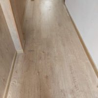 Sàn gỗ công nghiệp Wilson W557 - Màu gỗ sồi xám nhạt (light grey oak)