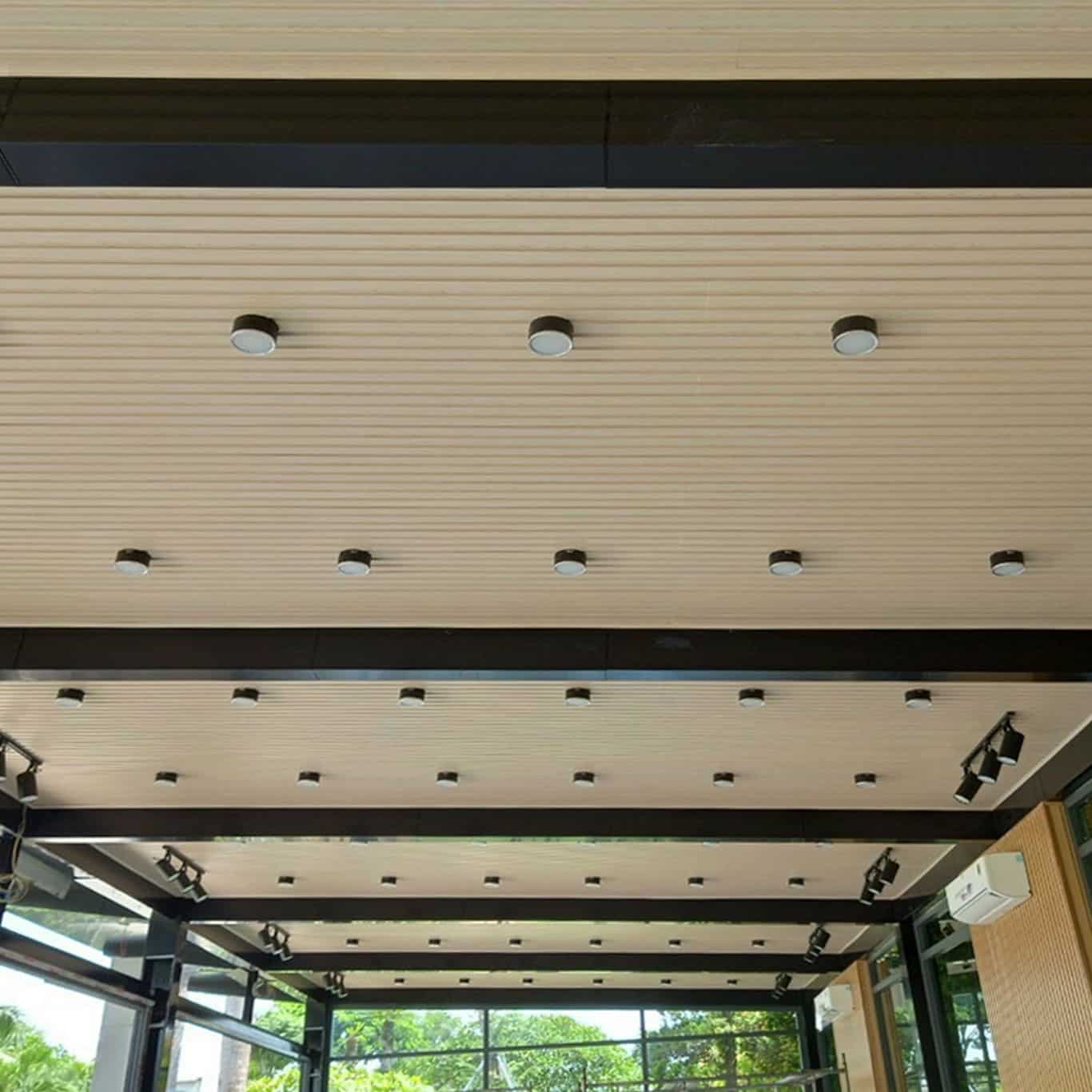 Trần nhựa giả gỗ iWood 4s9