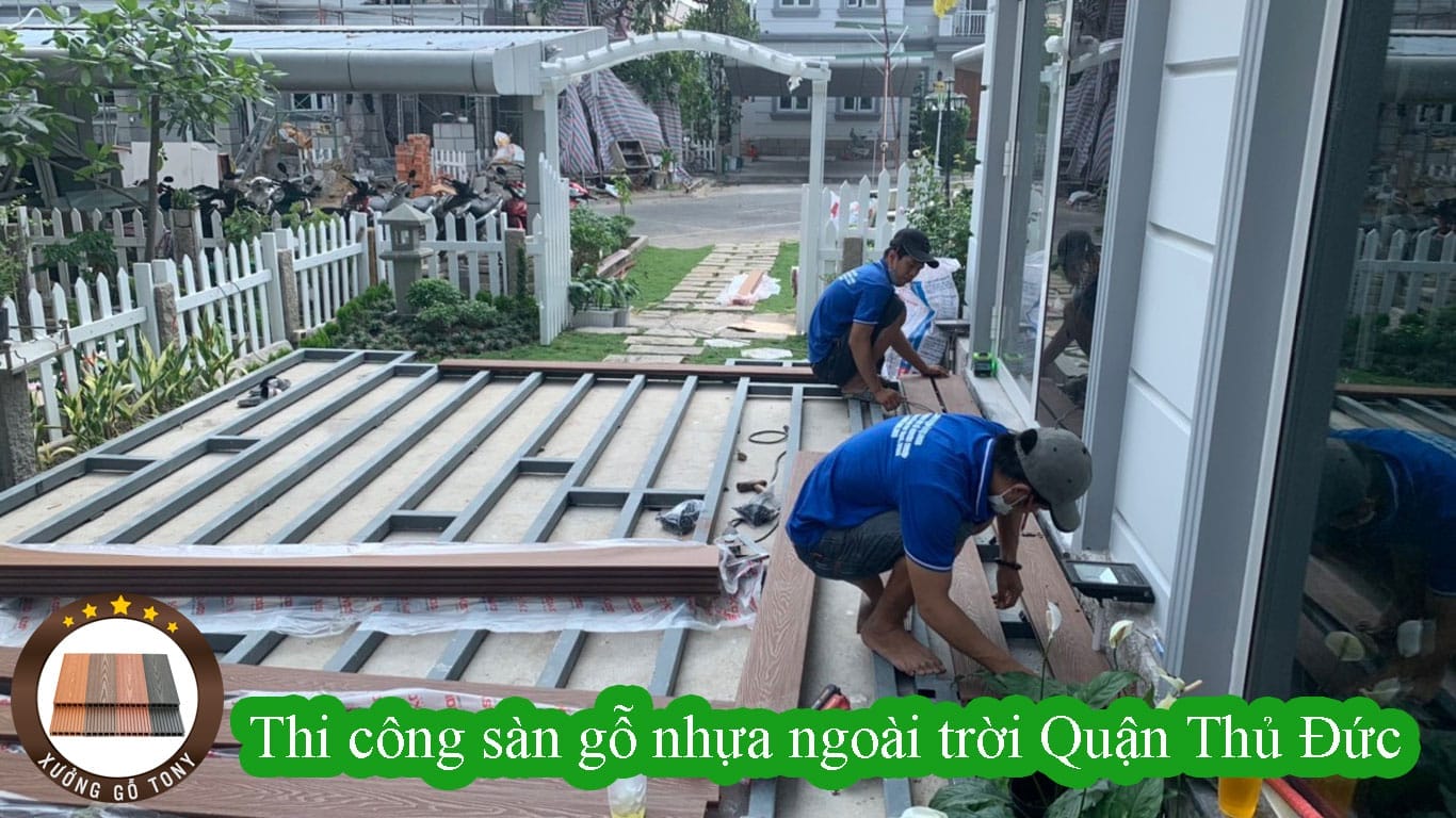 Thi công sàn gỗ nhựa ngoài trời