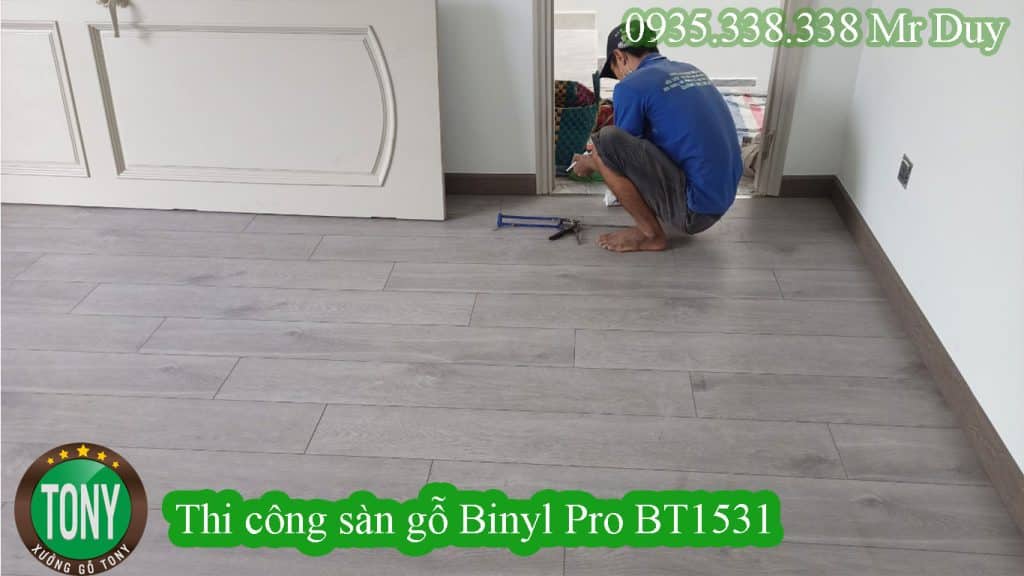 Xưởng gỗ Tony