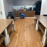 Sàn nhựa SPC vân gỗ Glotex US105 - Màu gỗ sồi nâu đỏ (Red Oak)