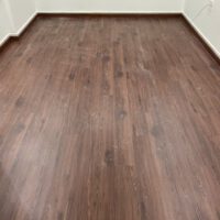 Sàn nhựa SPC vân gỗ Glotex US106 - Màu gỗ óc chó đậm (Dark Walnut)