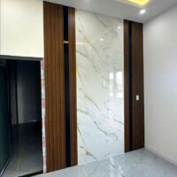 Tam Nhua Op Tuong PVC Hobiwood VD2235 – Trang Van Vang Gold 2