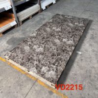 Tấm Nhựa Ốp Tường PVC Hobiwood VD2215 | Vân Đá Cẩm Thạch Nâu Đậm