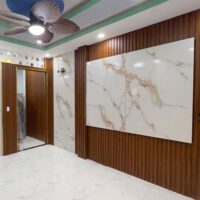 Nhựa Ốp Tường Giả Đá Trắng Vân Mây Vàng PVC228 Galawood