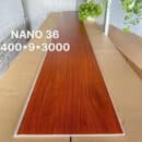 Tấm Lamri nhựa giả gỗ Nano NA36 vân teak đỏ cam rực bề mặt phẳng bản rộng 400x9x3000mm chống ẩm Xưởng Gỗ Tony